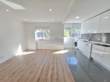 Apartamento T2 para Venda em Venteira