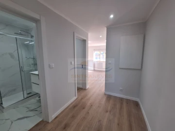Apartamento T2 para Venda em Venteira