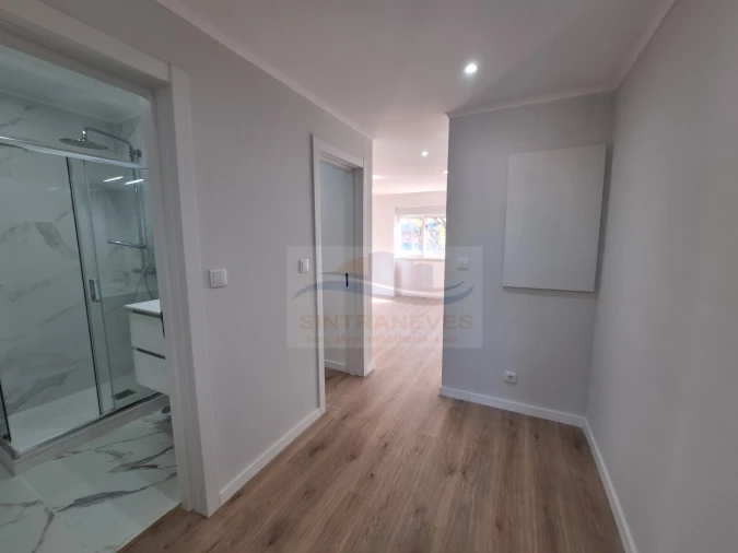 Apartamento T2 para Venda em Venteira Foto 21