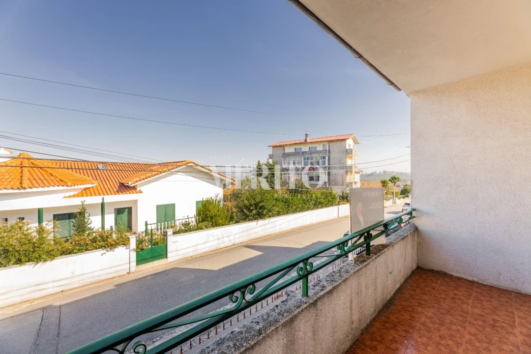 Moradia T3 para Venda em Vila Nova de Famalicão e Calendário Foto 2