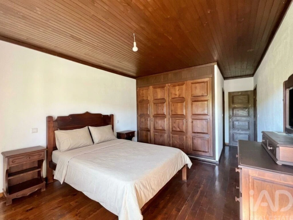Quinta T4 para Venda em Senhorim Foto 26