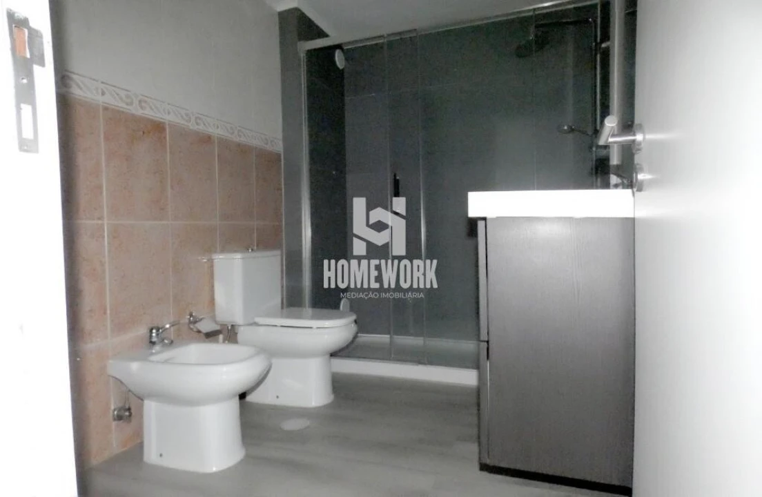 Apartamento T3 para Venda em Quinta do Conde Foto 11