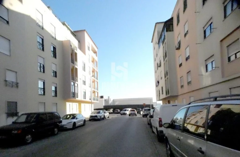 Apartamento T3 para Venda em Quinta do Conde Foto 17