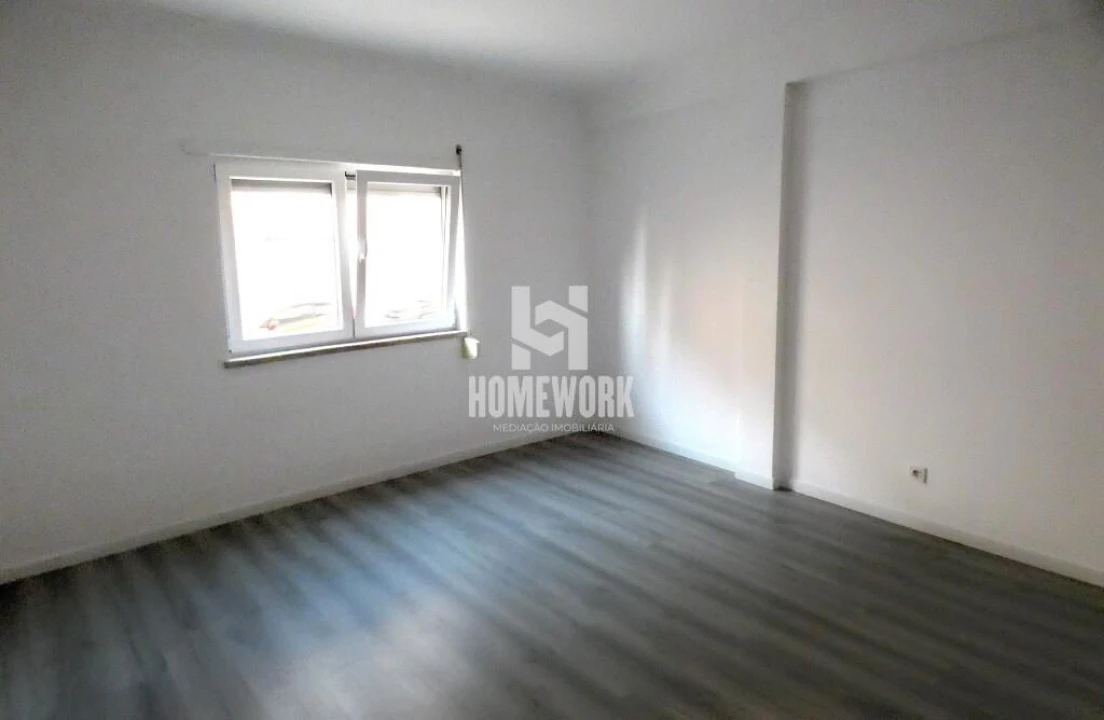 Apartamento T3 para Venda em Quinta do Conde Foto 14