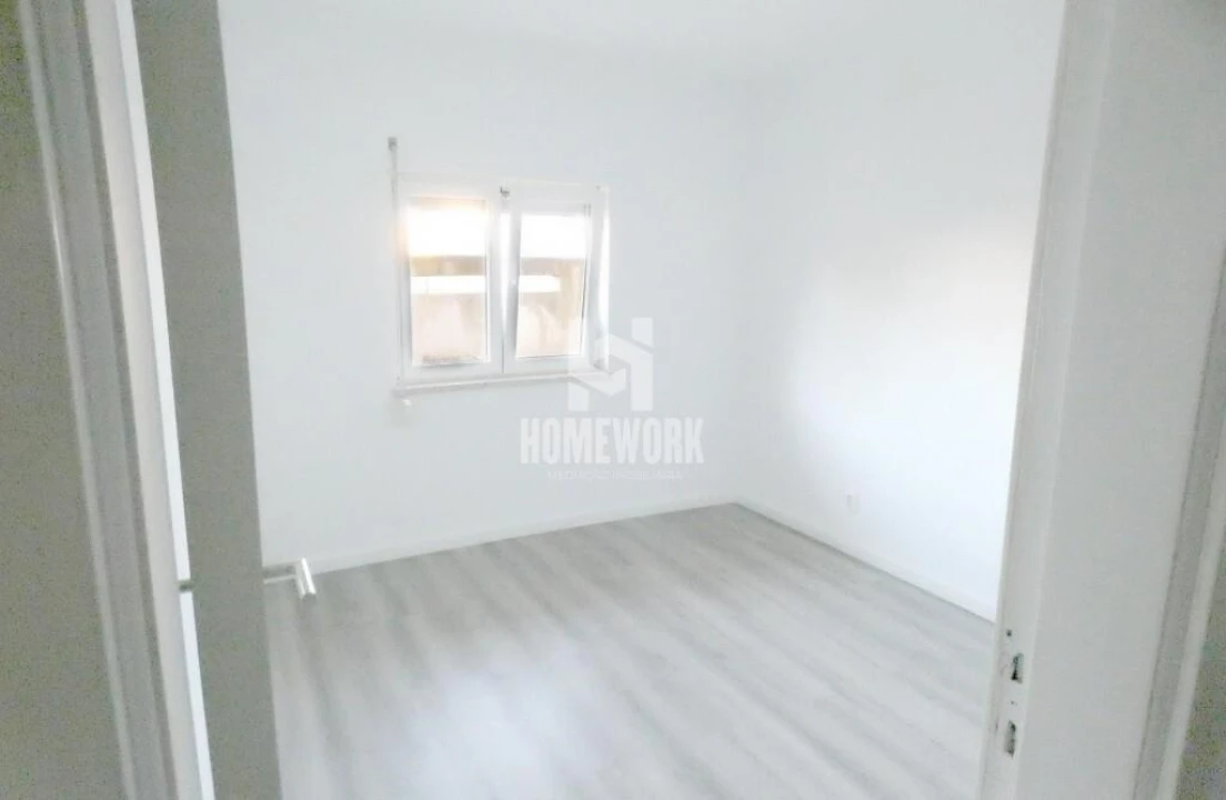 Apartamento T3 para Venda em Quinta do Conde Foto 5
