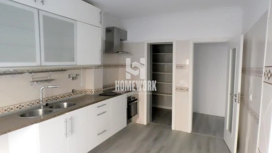 Apartamento T3 para Venda em Quinta do Conde