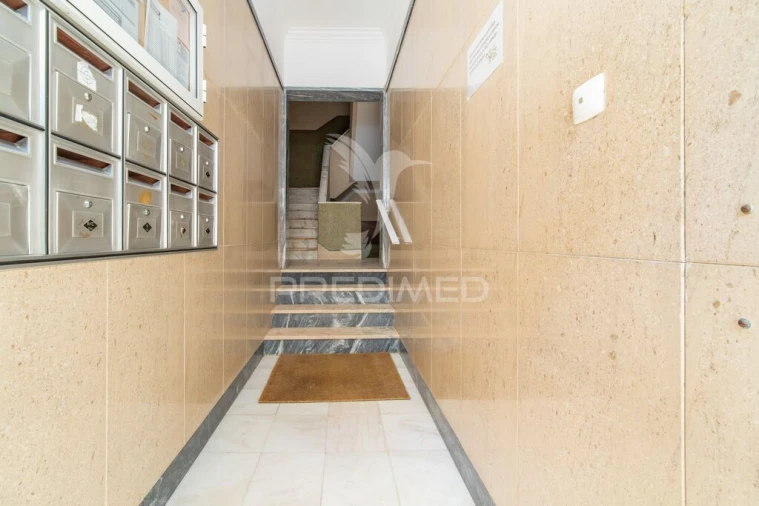 Apartamento T2 para Venda em Póvoa de Santa Iria e Forte da Casa Foto 19