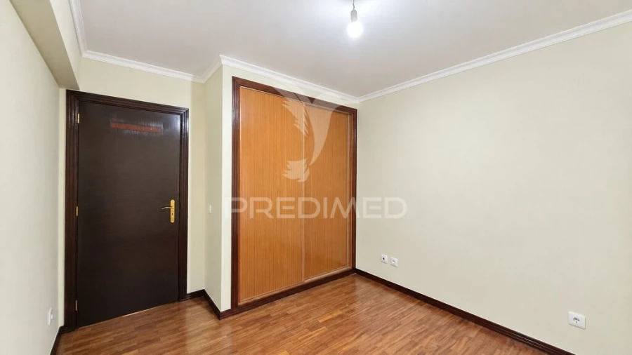 Apartamento T2 para Venda em Caniço Foto 18