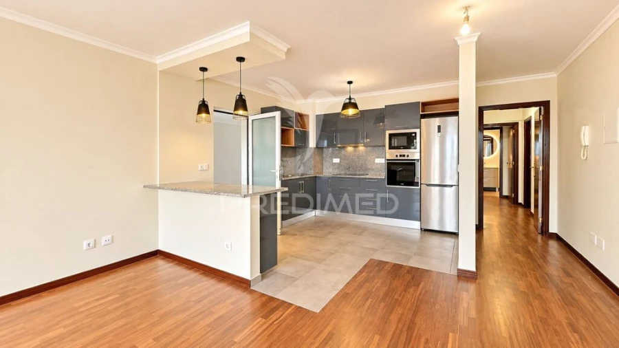 Apartamento T2 para Venda em Caniço Foto 8