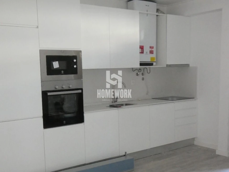 Apartamento T1 para Venda em Alto do Seixalinho, Santo André e Verderena Foto 1