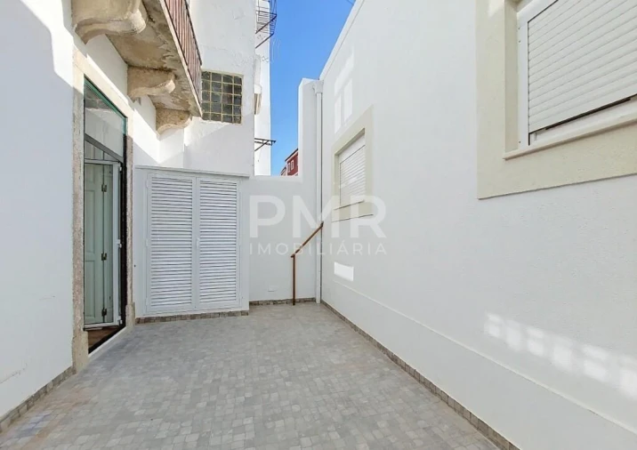 Apartamento T2 para Venda em São Vicente Foto 4