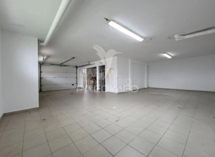 Moradia T5 para Venda em Laranjeiro e Feijó Foto 11
