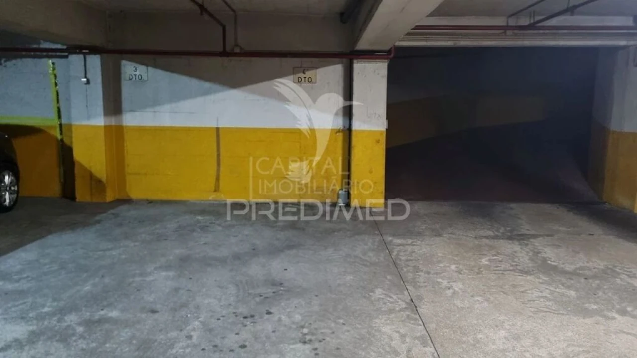 Apartamento T3 para Venda em São Domingos de Benfica Foto 16