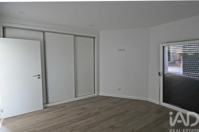 Moradia T3 para Venda em Fernao Ferro
