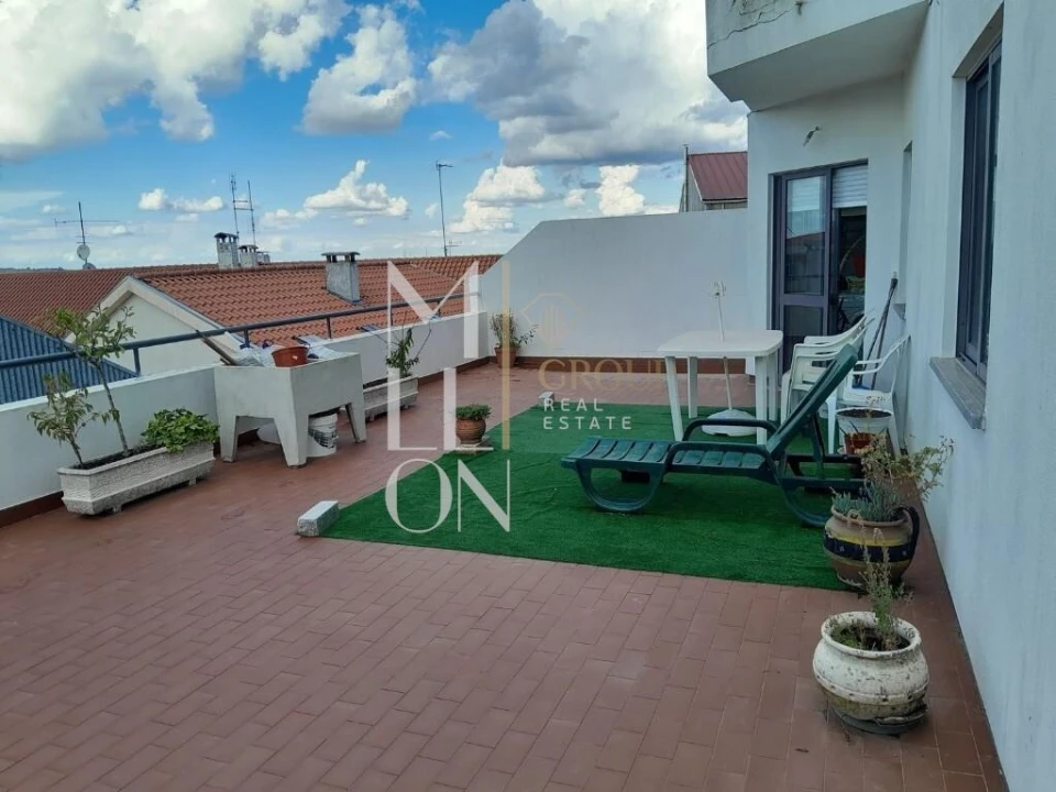 Apartamento T3 para Venda em Avelãs de Ambom e Rocamondo Foto 3
