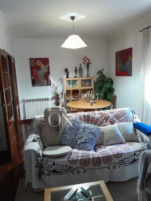 Apartamento T3 para Venda em Avelãs de Ambom e Rocamondo