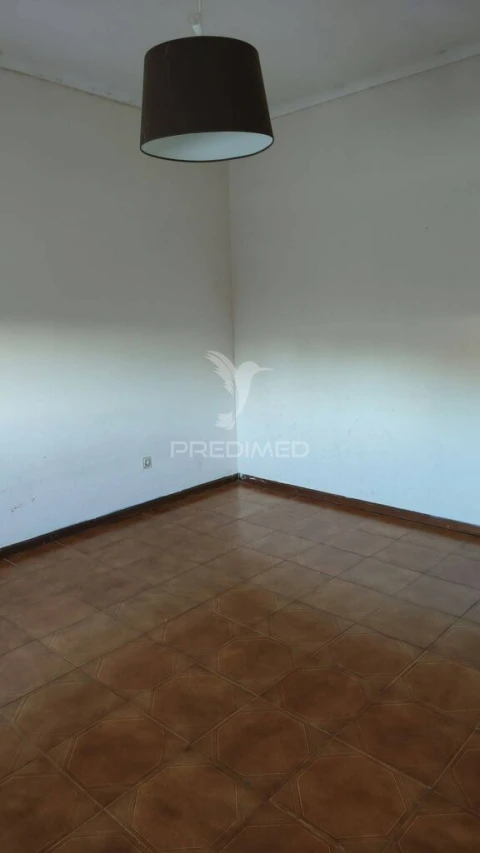 Apartamento T1 para Venda em Bustos, Troviscal e Mamarrosa