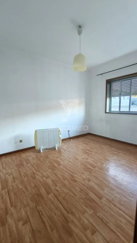 Apartamento T1 para Venda em Bustos, Troviscal e Mamarrosa