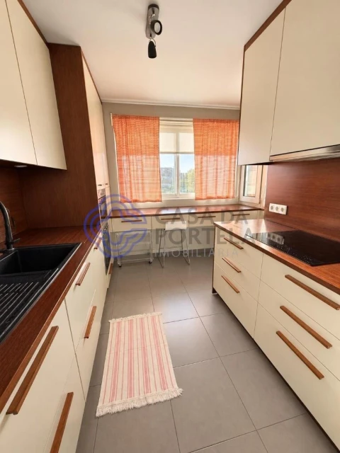 Apartamento T4 para Venda em Aldoar, Foz do Douro e Nevogilde