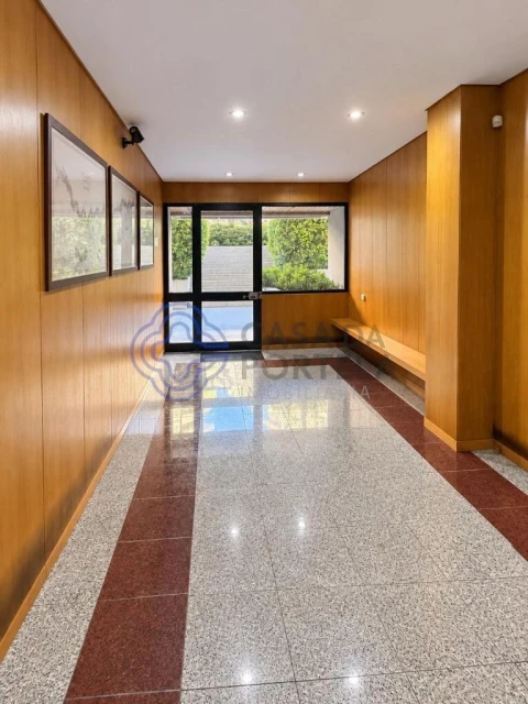 Apartamento T4 para Venda em Aldoar, Foz do Douro e Nevogilde
