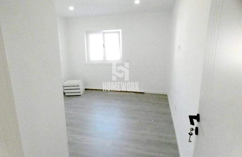 Apartamento T3 para Venda em Alto do Seixalinho, Santo André e Verderena Foto 15
