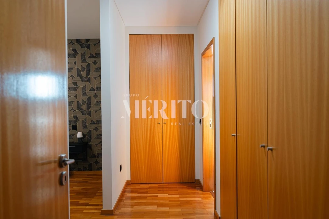 Apartamento T3 para Venda em Selho (São Jorge) Foto 2