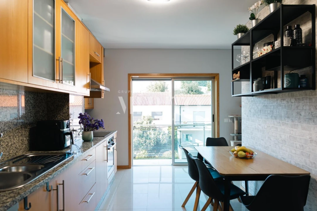 Apartamento T3 para Venda em Selho (São Jorge) Foto 18