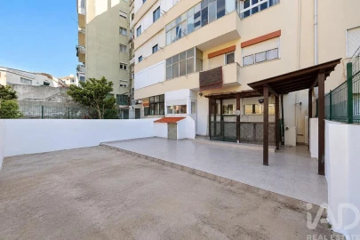 Apartamento T2 para Venda em Penha de França
