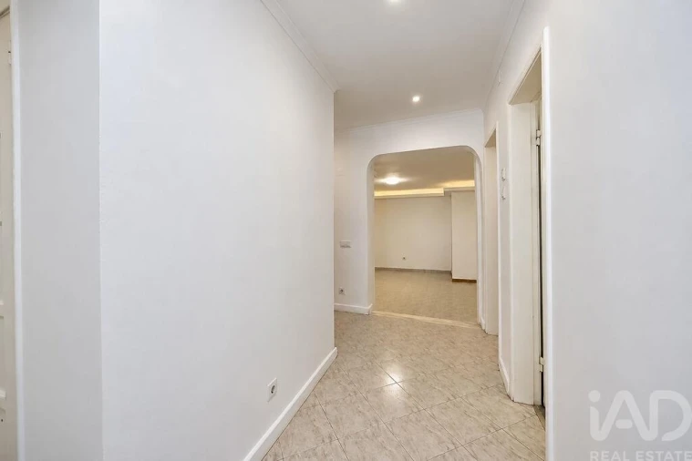 Apartamento T2 para Venda em Penha de França Foto 5