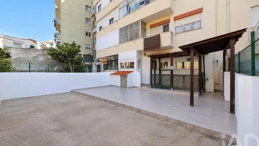 Apartamento T2 para Venda em Penha de França