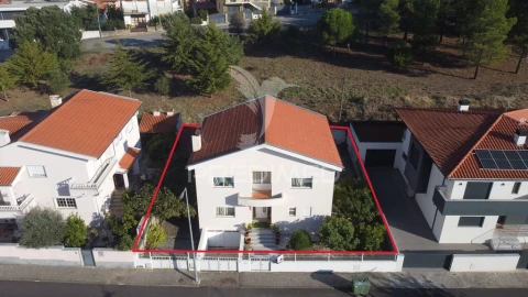 Moradia T4 para Venda em Mirandela