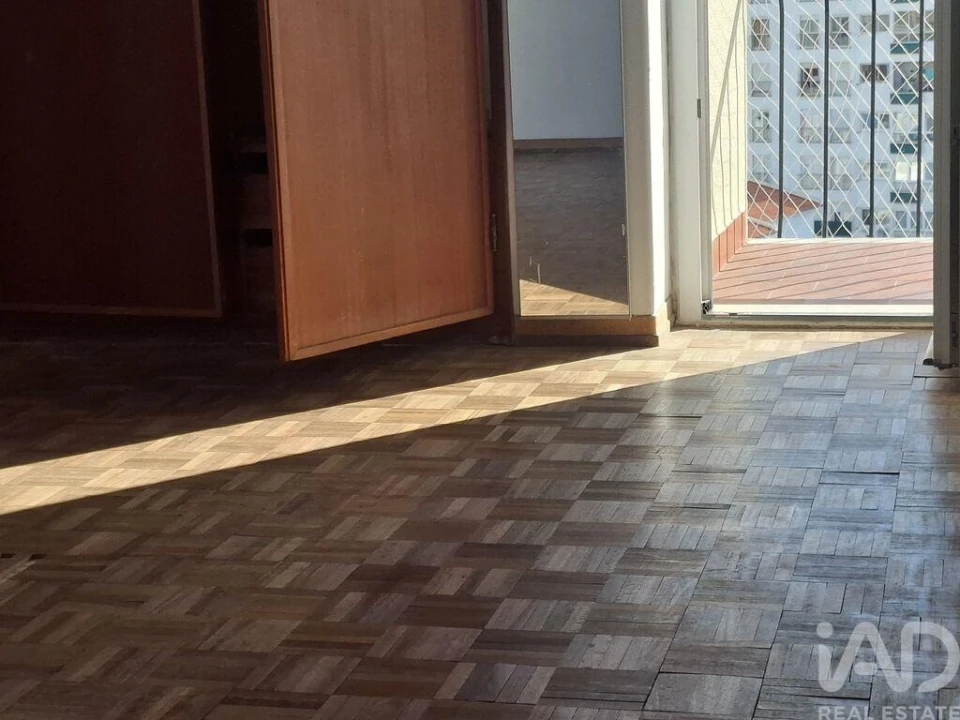 Apartamento T2 para Venda em Alcabideche Foto 24
