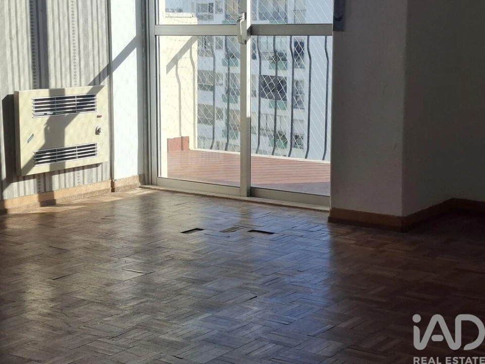 Apartamento T2 para Venda em Alcabideche Foto 7
