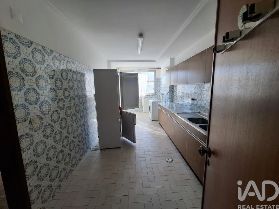 Apartamento T2 para Venda em Alcabideche Foto 32