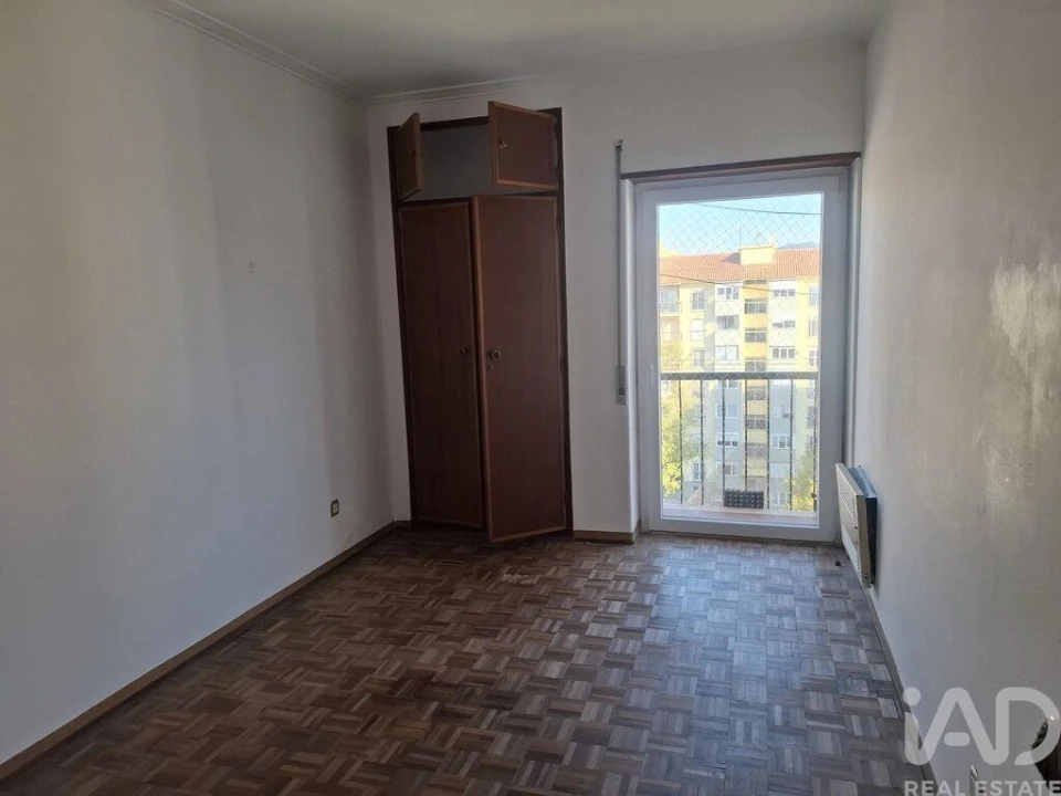 Apartamento T2 para Venda em Alcabideche Foto 14