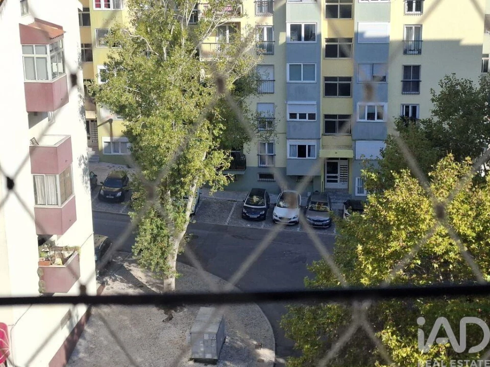 Apartamento T2 para Venda em Alcabideche Foto 3