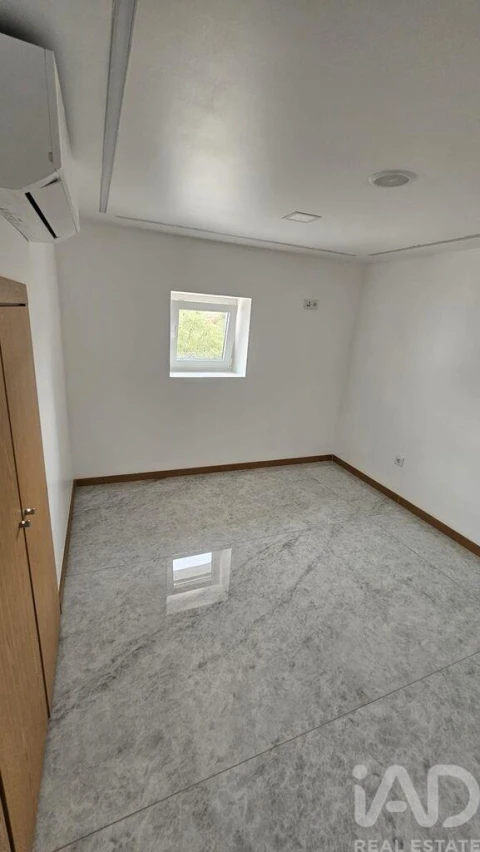 Moradia T2 para Venda em Salir