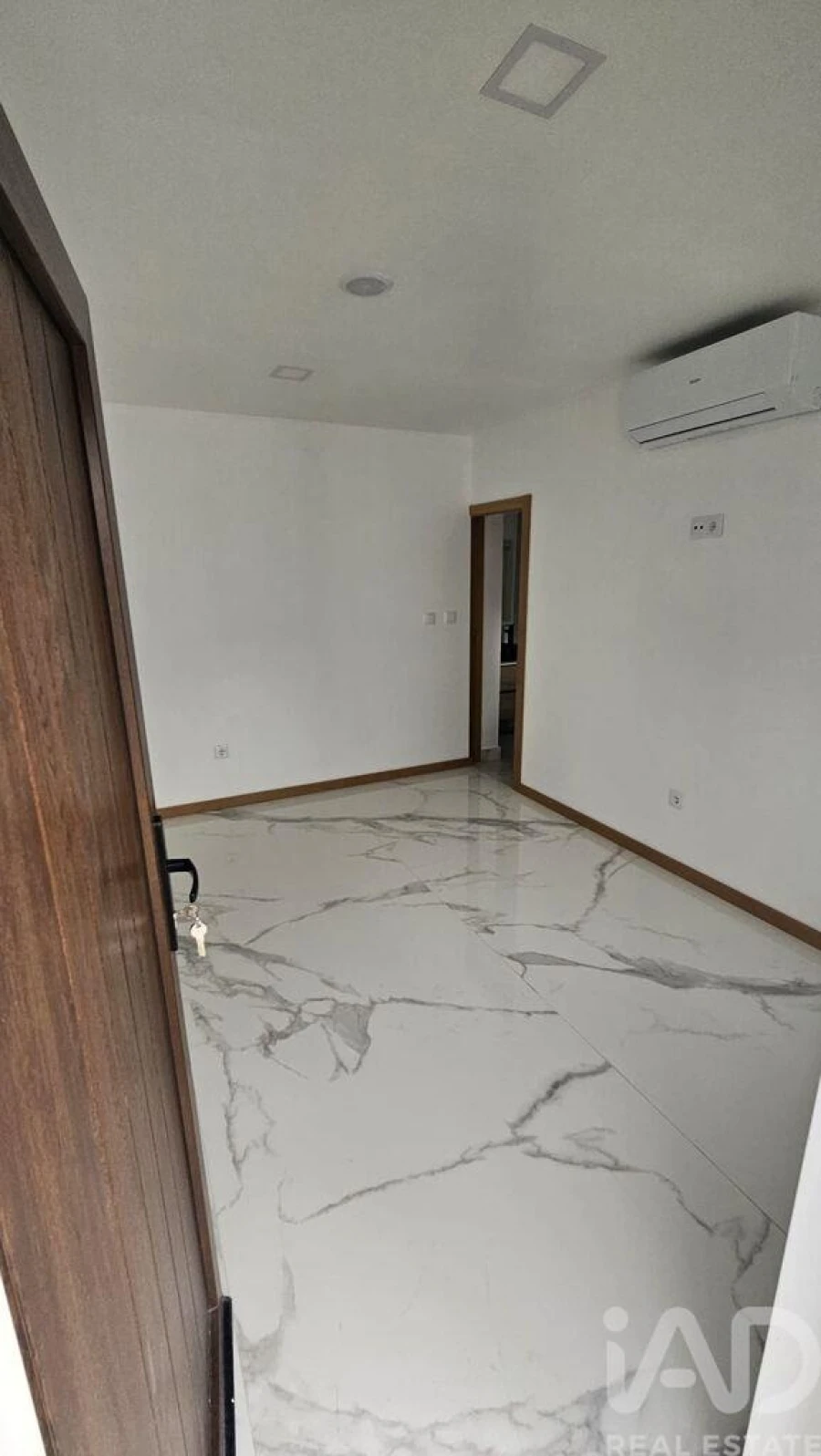 Moradia T2 para Venda em Salir Foto 12