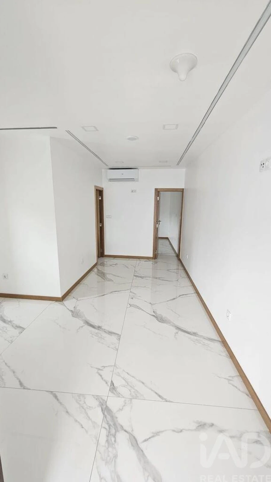 Moradia T2 para Venda em Salir Foto 14