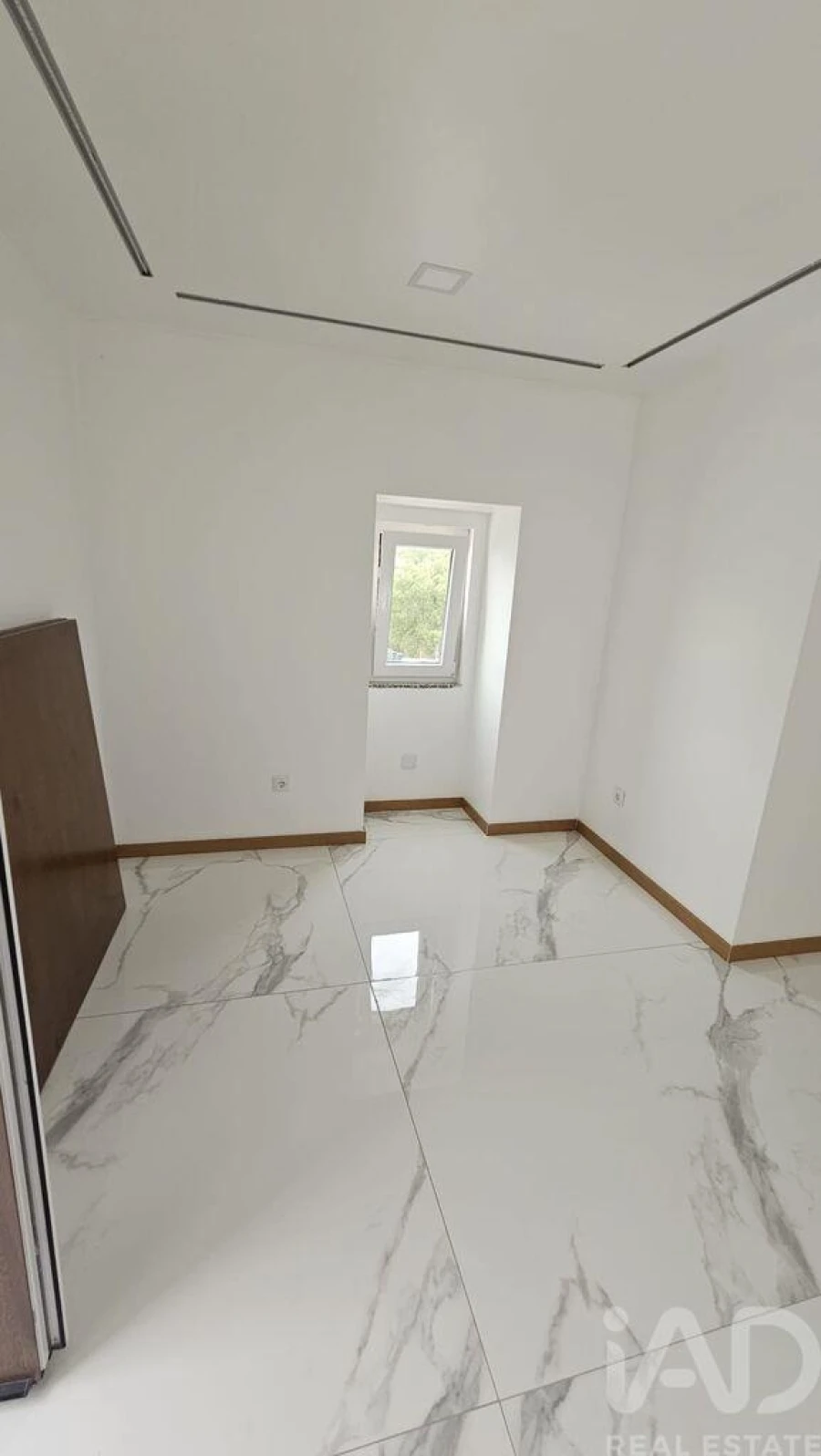 Moradia T2 para Venda em Salir Foto 21