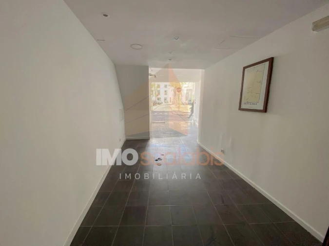 Loja para Arrendamento em Romeira e Várzea Foto 5