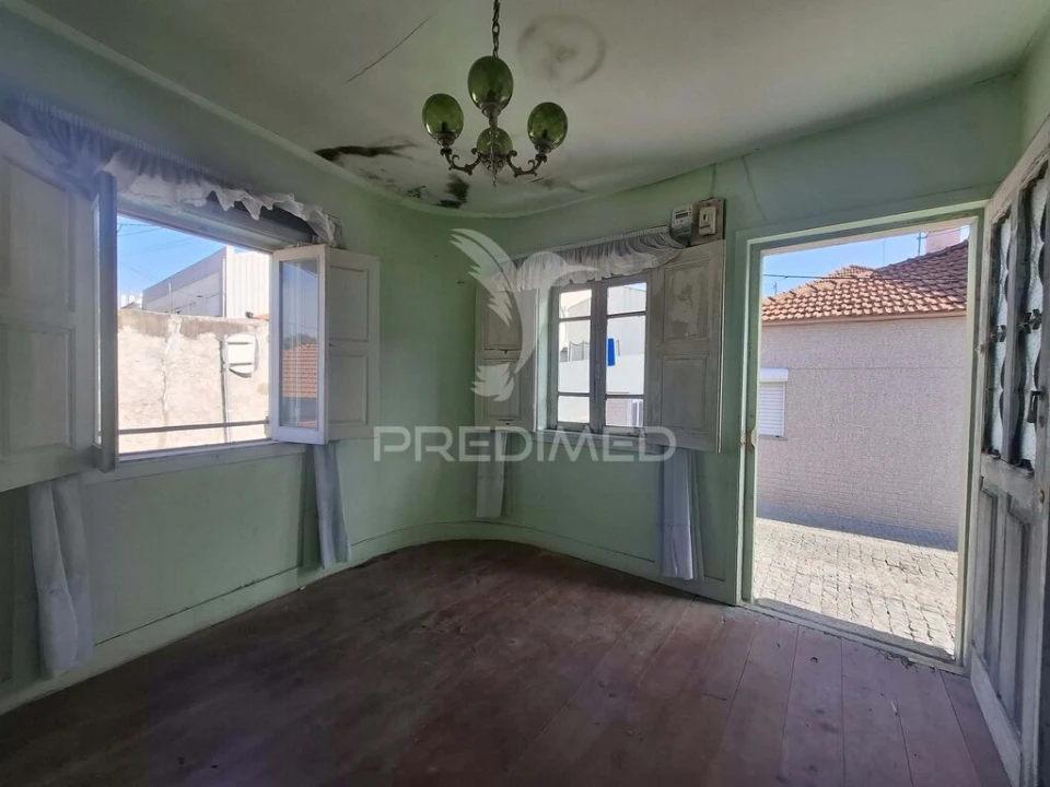 Moradia T3 para Venda em Arvore Foto 6