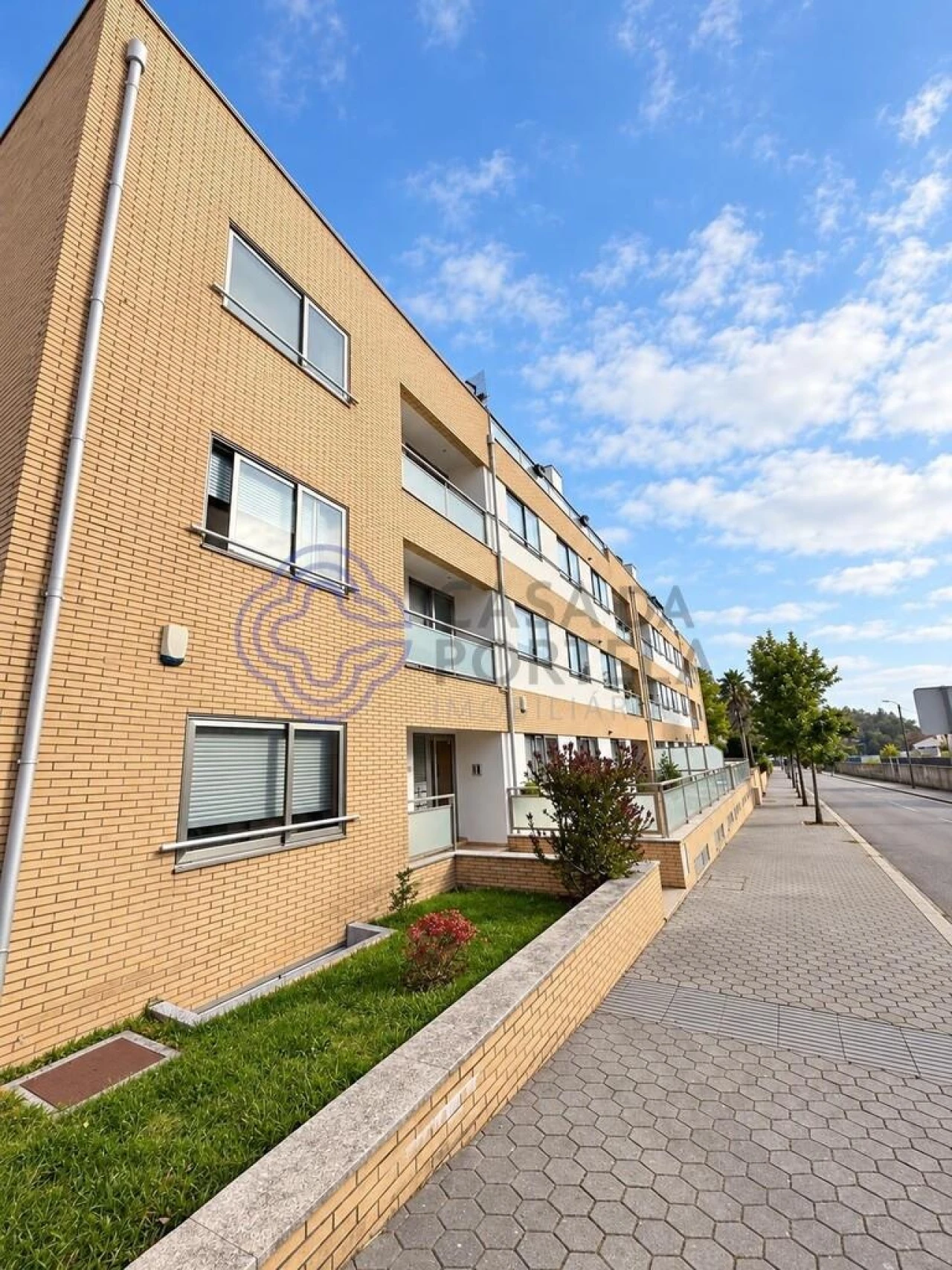 Apartamento T2 para Venda em Arcozelo Foto 3