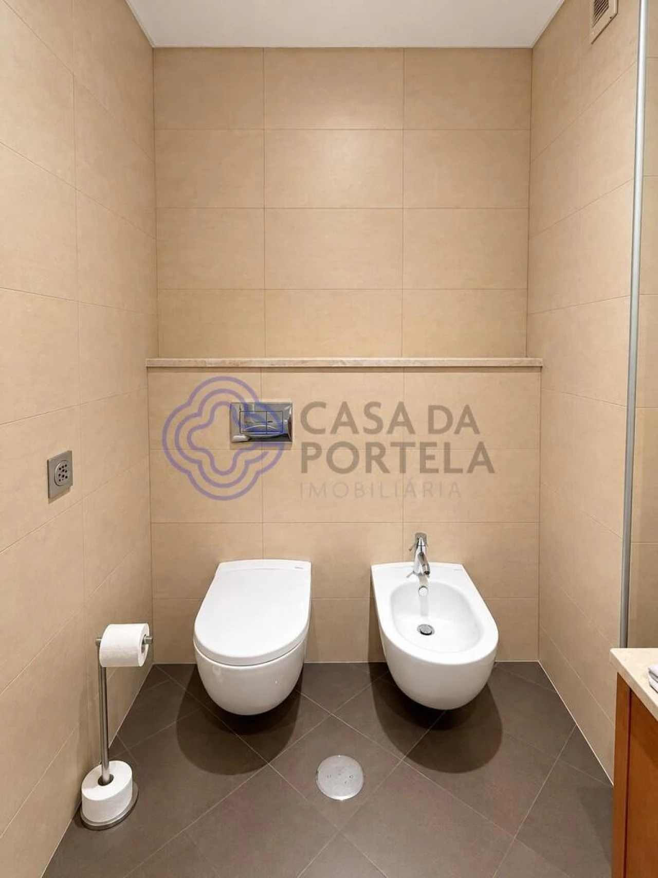 Apartamento T2 para Venda em Arcozelo Foto 27