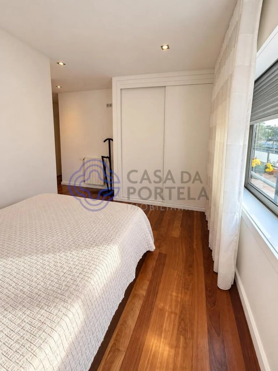 Apartamento T2 para Venda em Arcozelo Foto 42