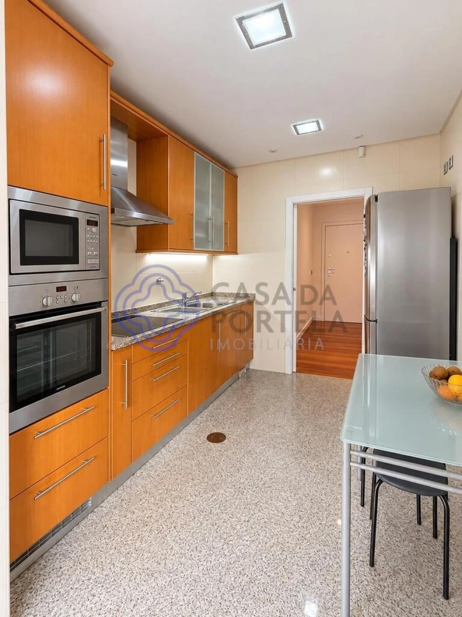 Apartamento T2 para Venda em Arcozelo Foto 23