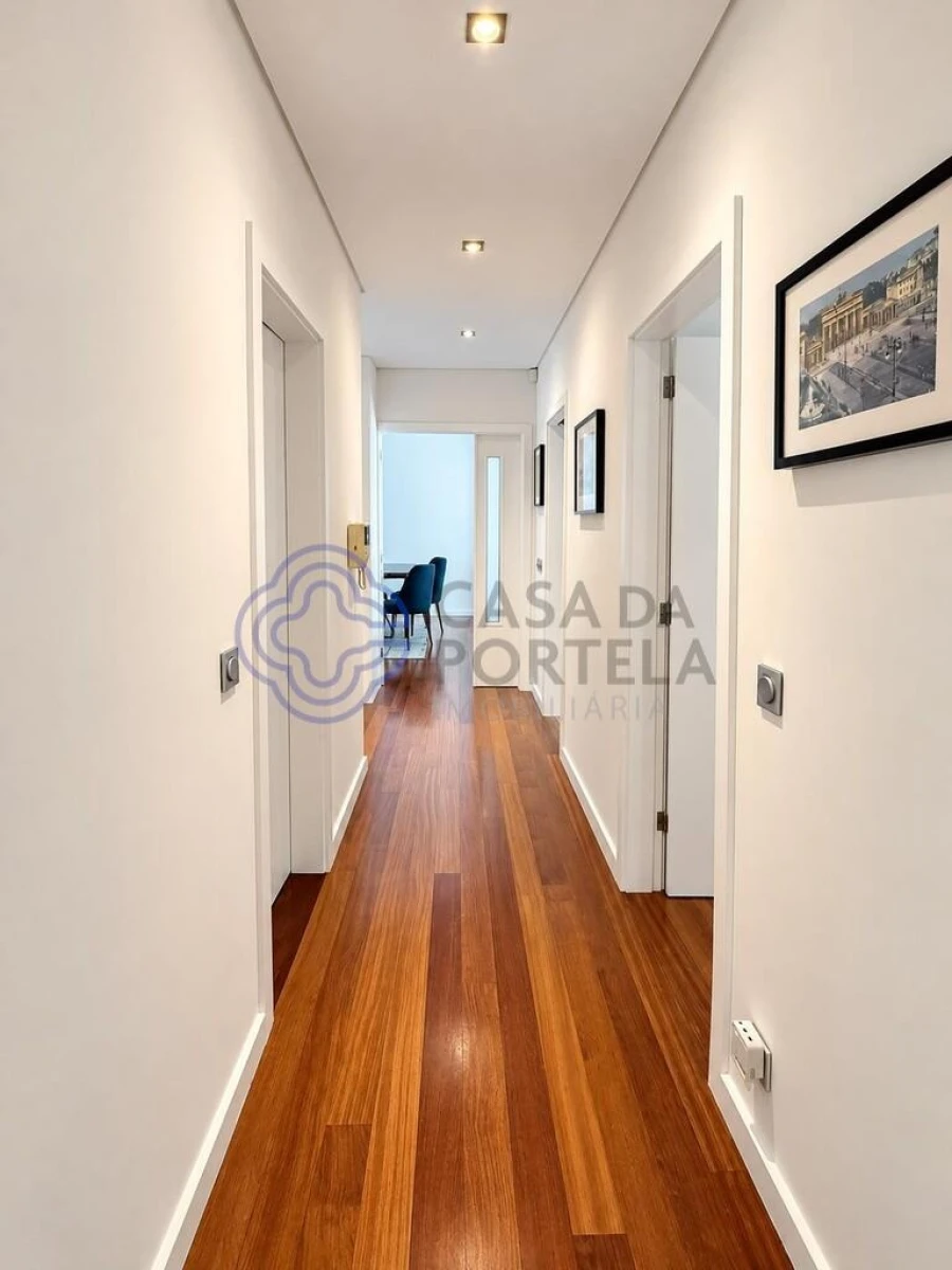 Apartamento T2 para Venda em Arcozelo Foto 33