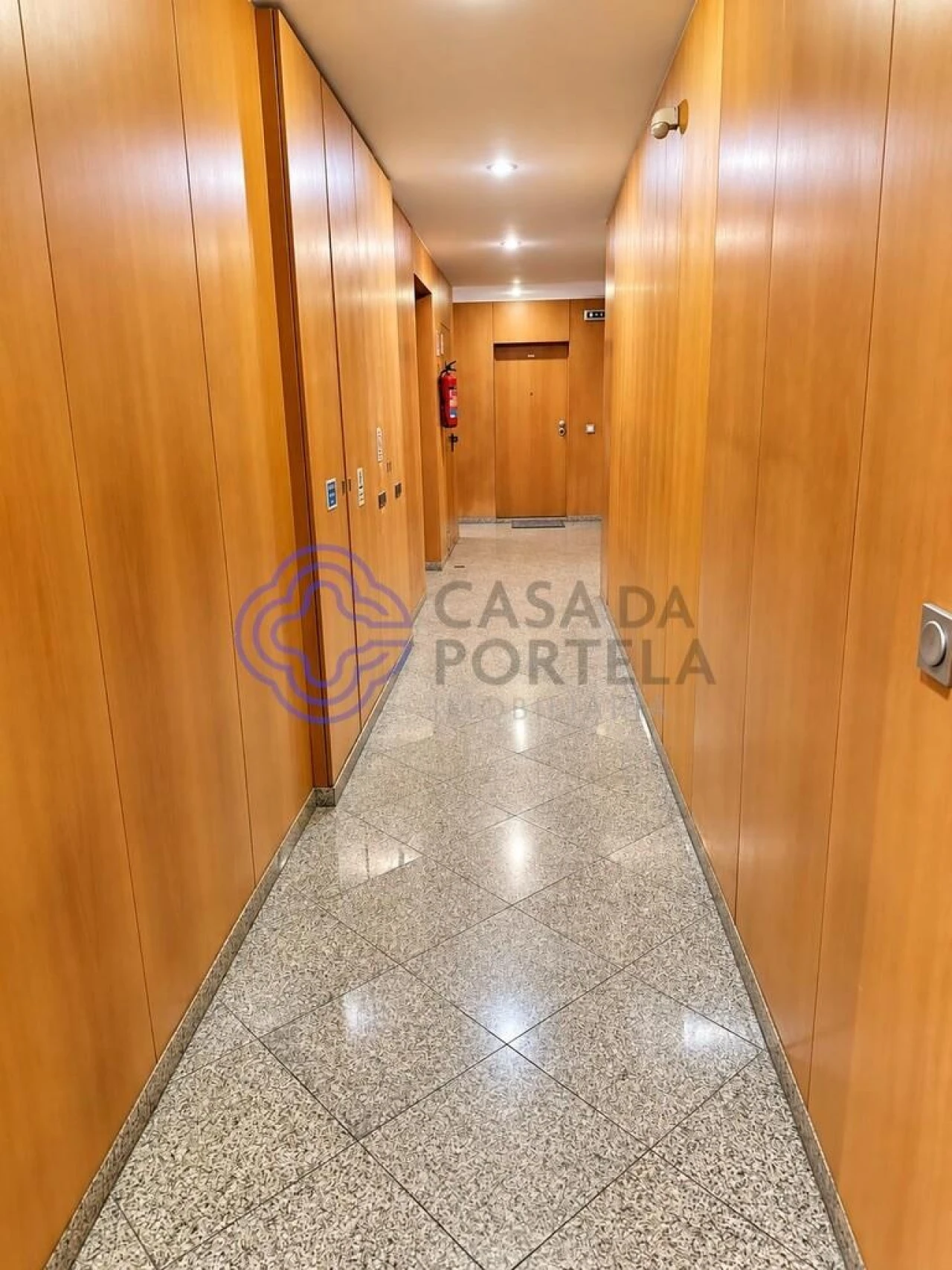 Apartamento T2 para Venda em Arcozelo Foto 6