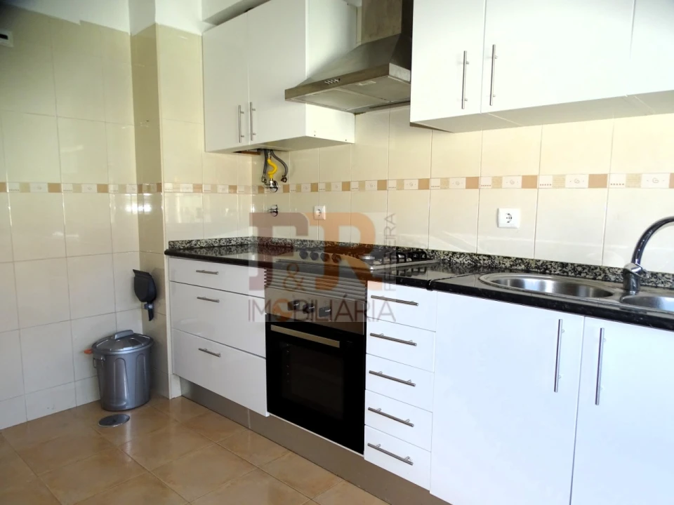 Apartamento T2 para Venda em Quinta do Conde Foto 21