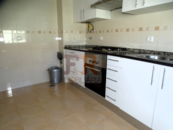 Apartamento T2 para Venda em Quinta do Conde Foto 13